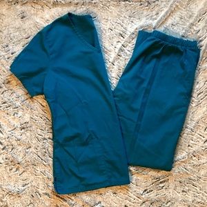 Caribbean blue scrub set